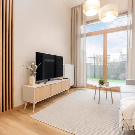 Apartment Kolejowa High *