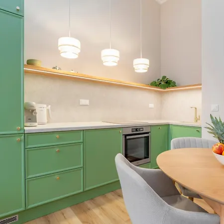 Apartment Kolejowa High *