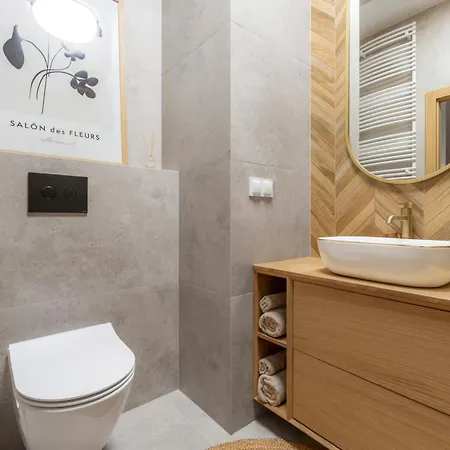 Kolejowa High Apartment *