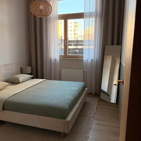 Kolejowa High Apartament